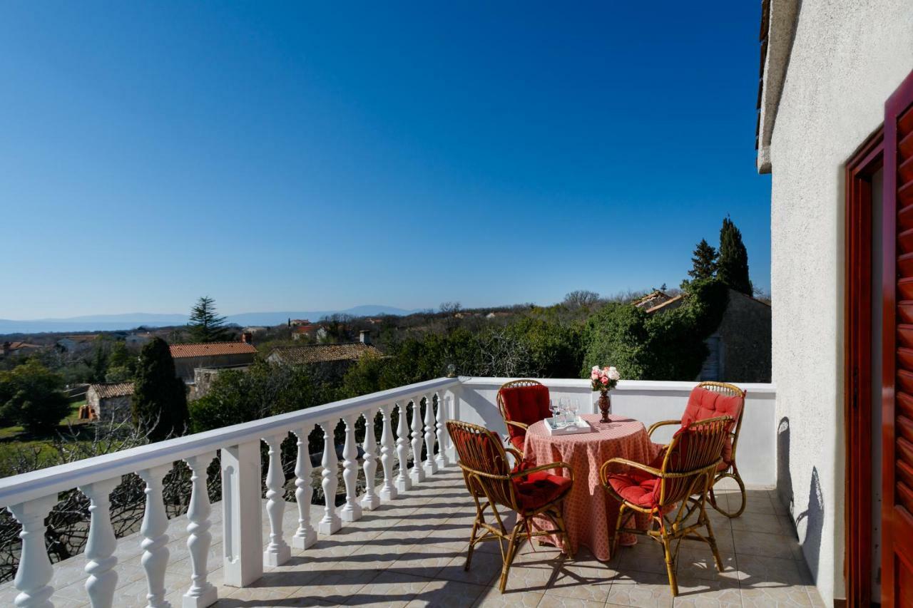 Apartment Ane Kras Екстериор снимка