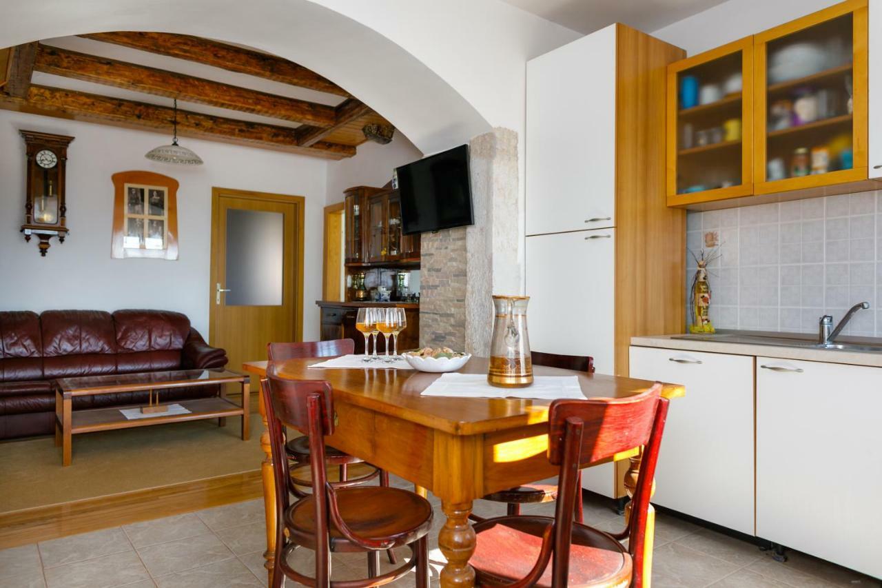 Apartment Ane Kras Екстериор снимка